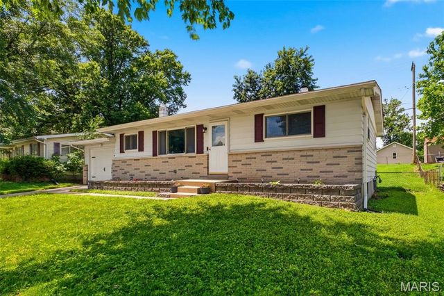 1607 Barbara Drive, St Charles, MO 63303