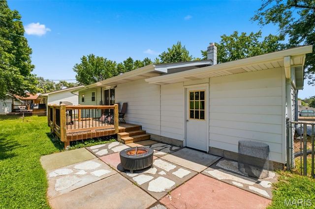1607 Barbara Drive, St Charles, MO 63303
