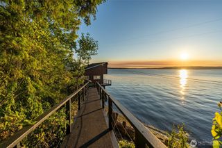 6522 Whitman Street NE, Tacoma, WA 98422