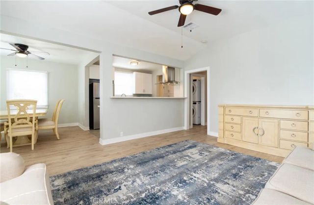 1241 W 89th St, Los Angeles, CA 90044