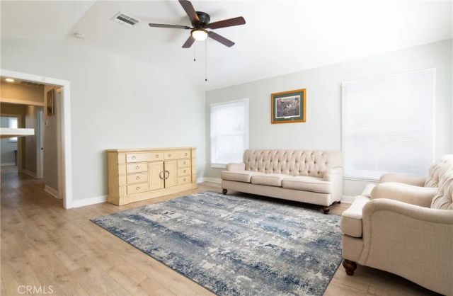 1241 W 89th St, Los Angeles, CA 90044