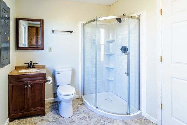 180 Fussell Hill Loop, Erin, TN 37061