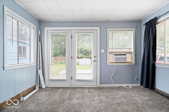 3707 Rockville Road, Indianapolis, IN 46222