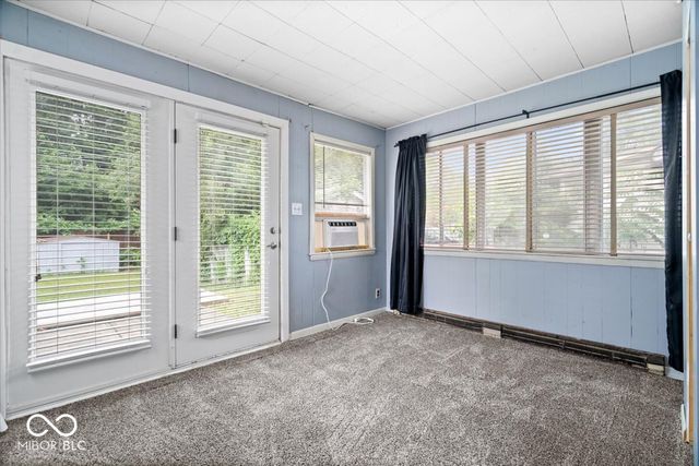 3707 Rockville Road, Indianapolis, IN 46222