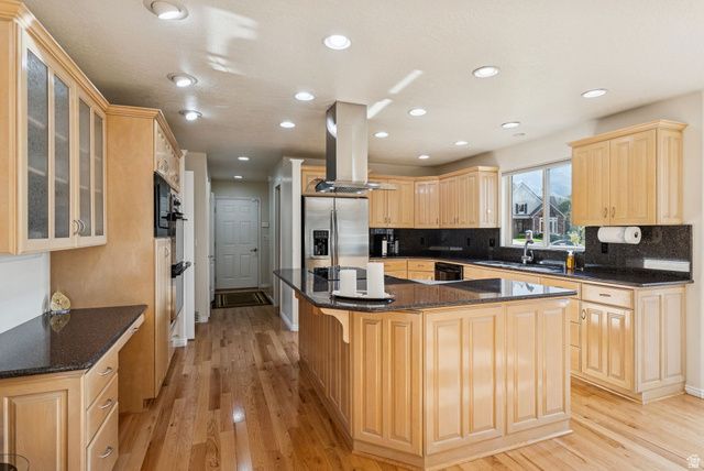 2382 SUMMERWOOD DR, Layton, UT 84040