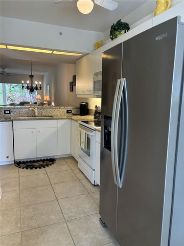 320 CLEARBROOK CIRCLE 102, Venice, FL 34292