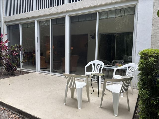 320 CLEARBROOK CIRCLE 102, Venice, FL 34292