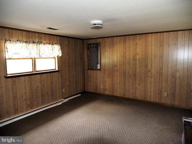 29 BLACKSNAKE RD, Elkton, MD 21921