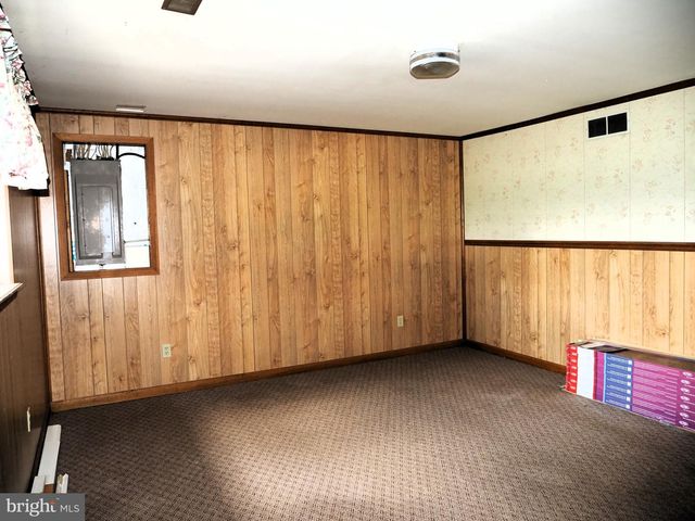 29 BLACKSNAKE RD, Elkton, MD 21921