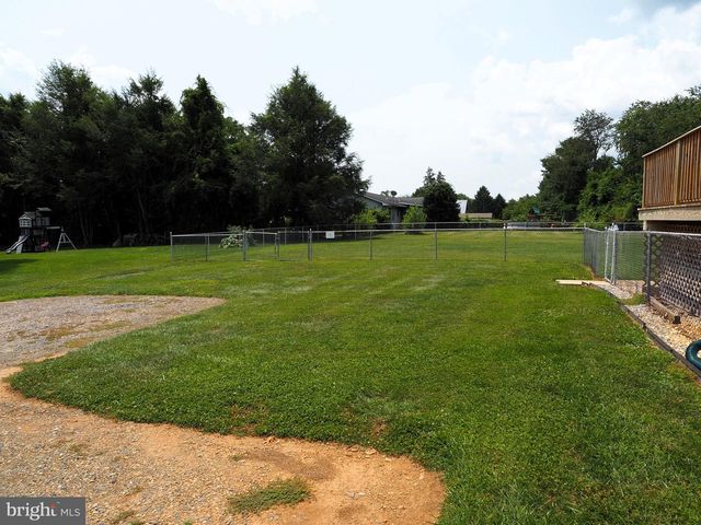 29 BLACKSNAKE RD, Elkton, MD 21921