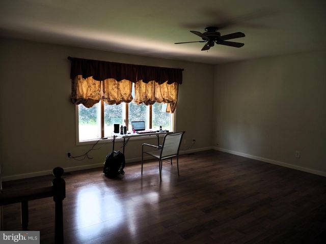 29 BLACKSNAKE RD, Elkton, MD 21921