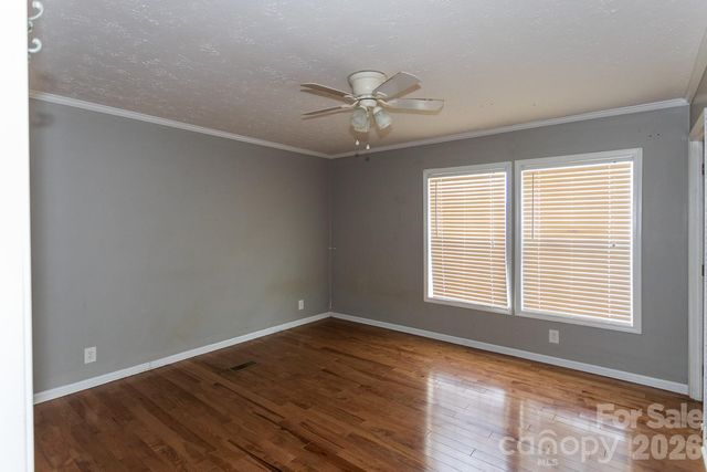 967 Barnardsville Highway, Weaverville, NC 28787