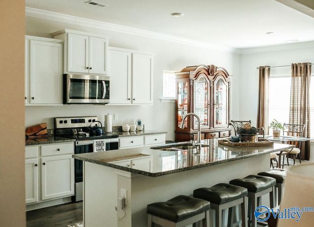 534 SW Wolf Trace, Hartselle, AL 35640