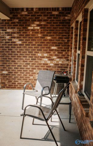 534 SW Wolf Trace, Hartselle, AL 35640