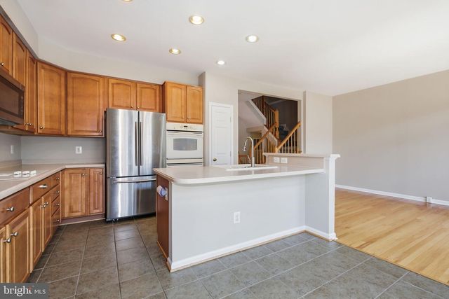 19236 KEPHARTS MILL TER, Leesburg, VA 20176