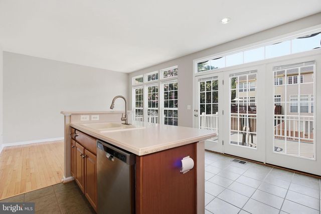 19236 KEPHARTS MILL TER, Leesburg, VA 20176