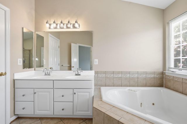 19236 KEPHARTS MILL TER, Leesburg, VA 20176