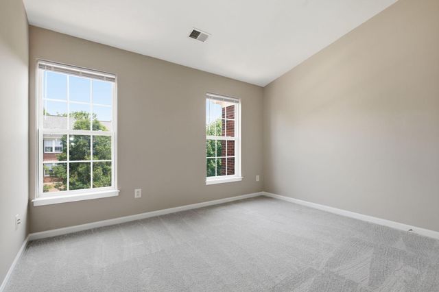 19236 KEPHARTS MILL TER, Leesburg, VA 20176