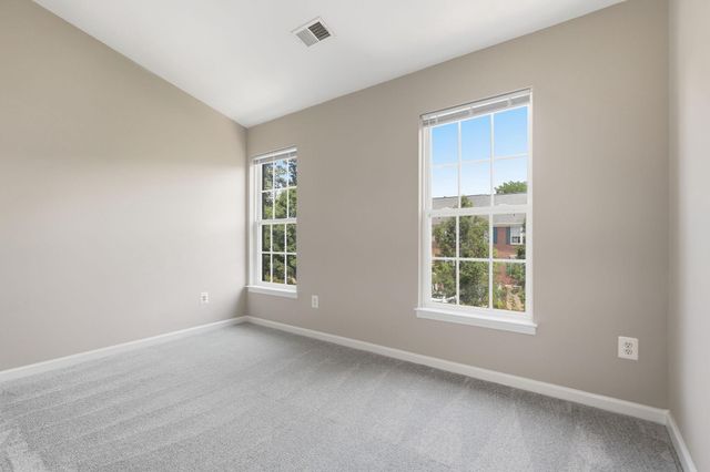 19236 KEPHARTS MILL TER, Leesburg, VA 20176