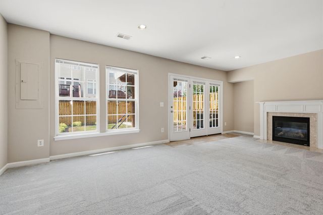 19236 KEPHARTS MILL TER, Leesburg, VA 20176