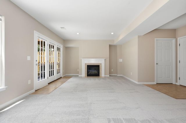 19236 KEPHARTS MILL TER, Leesburg, VA 20176