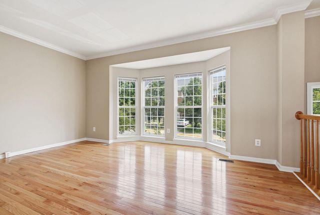 19236 KEPHARTS MILL TER, Leesburg, VA 20176