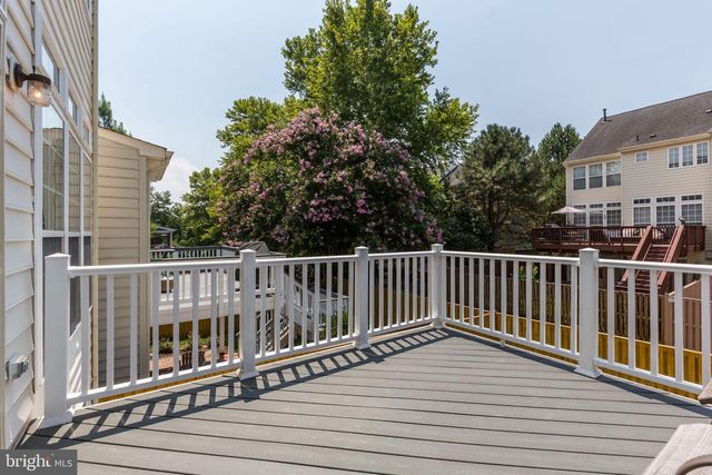 19236 KEPHARTS MILL TER, Leesburg, VA 20176