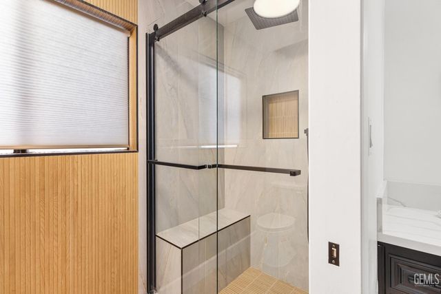 6500 Landfair Drive, Bakersfield, CA 93309