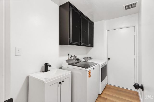 6500 Landfair Drive, Bakersfield, CA 93309