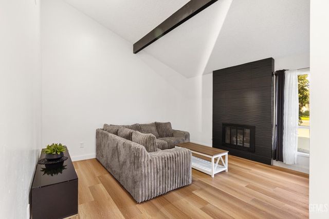 6500 Landfair Drive, Bakersfield, CA 93309