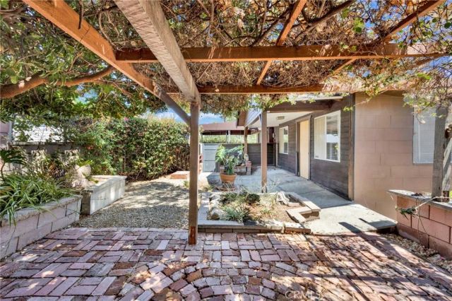 579 Crane Boulevard, Los Angeles, CA 90065