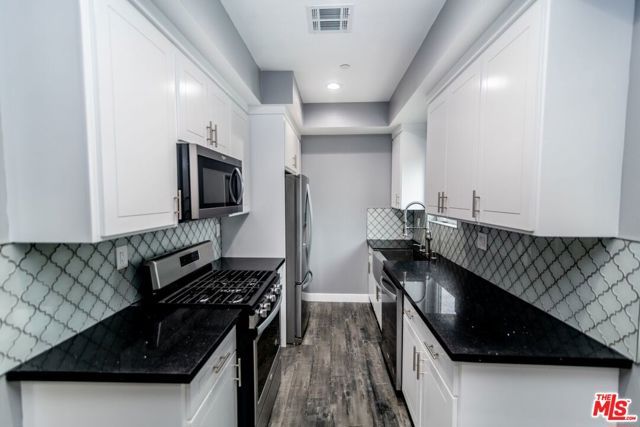 1623 S New Hampshire Avenue, Los Angeles, CA 90006