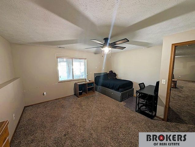 5230 N 13 Street, Lincoln, NE 68521