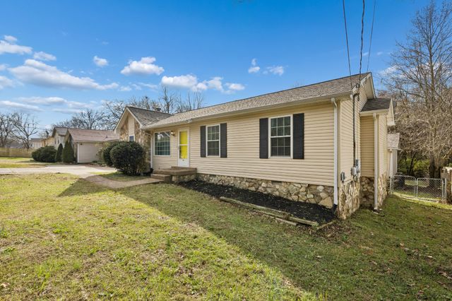 465 Rockwood Dr, Hermitage, TN 37076