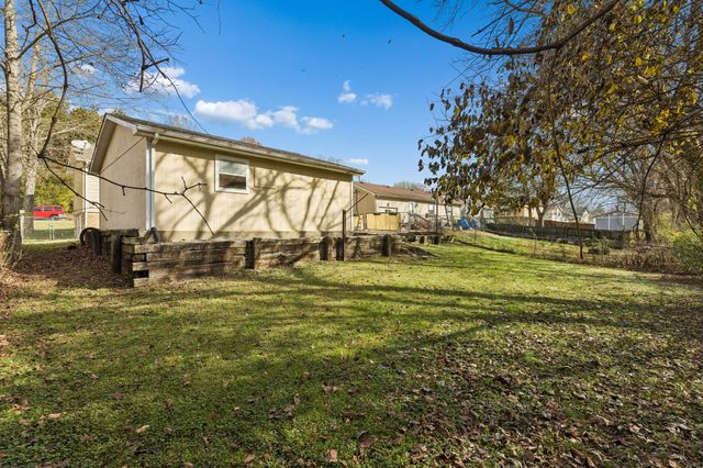 465 Rockwood Dr, Hermitage, TN 37076