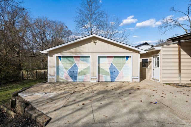 465 Rockwood Dr, Hermitage, TN 37076