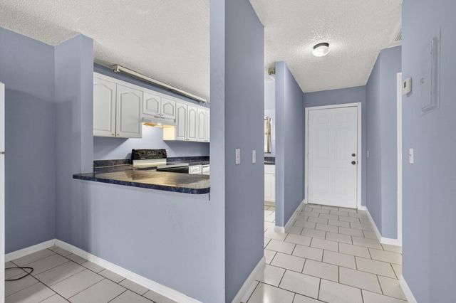 4661 Perth Road 4661, West Palm Beach, FL 33415
