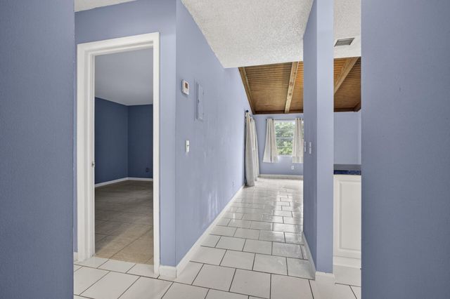 4661 Perth Road 4661, West Palm Beach, FL 33415