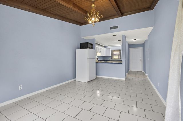 4661 Perth Road 4661, West Palm Beach, FL 33415