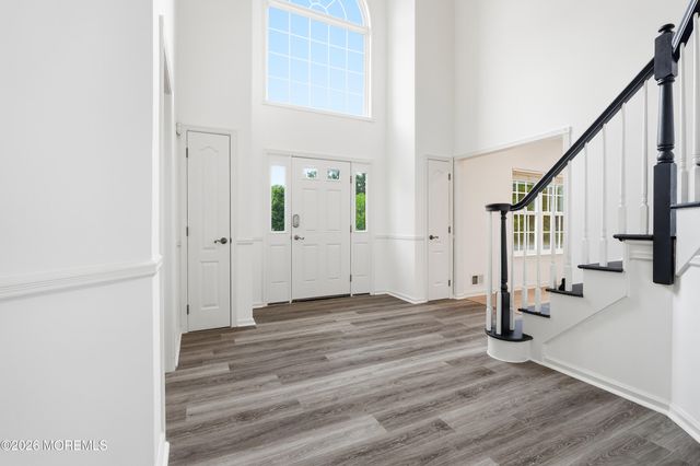 10 Etty Drive, Manchester, NJ 08759