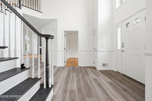 10 Etty Drive, Manchester, NJ 08759