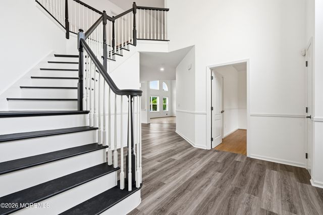 10 Etty Drive, Manchester, NJ 08759