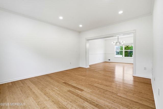 10 Etty Drive, Manchester, NJ 08759