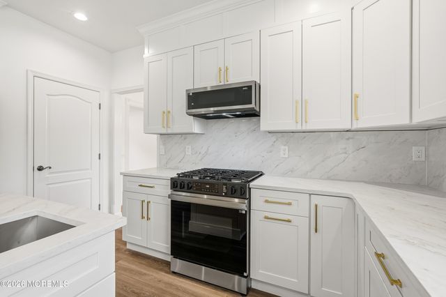10 Etty Drive, Manchester, NJ 08759