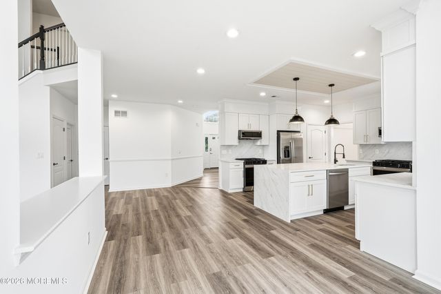 10 Etty Drive, Manchester, NJ 08759