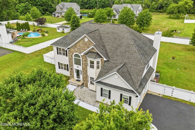 10 Etty Drive, Manchester, NJ 08759
