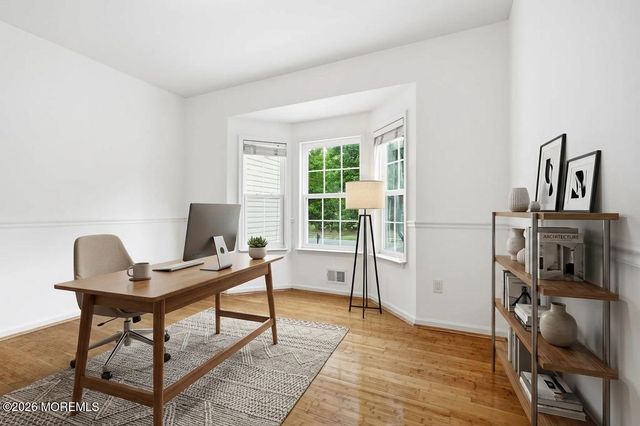 10 Etty Drive, Manchester, NJ 08759