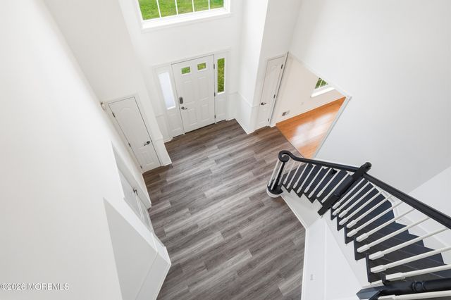10 Etty Drive, Manchester, NJ 08759