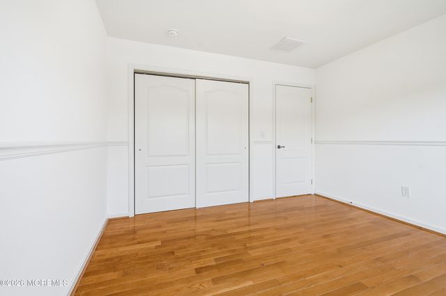 10 Etty Drive, Manchester, NJ 08759