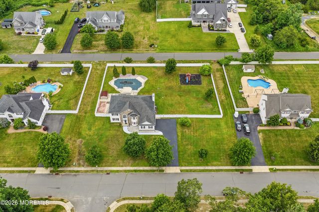 10 Etty Drive, Manchester, NJ 08759